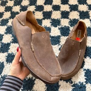 Olukai Moloa  Mens Leather Slip ons